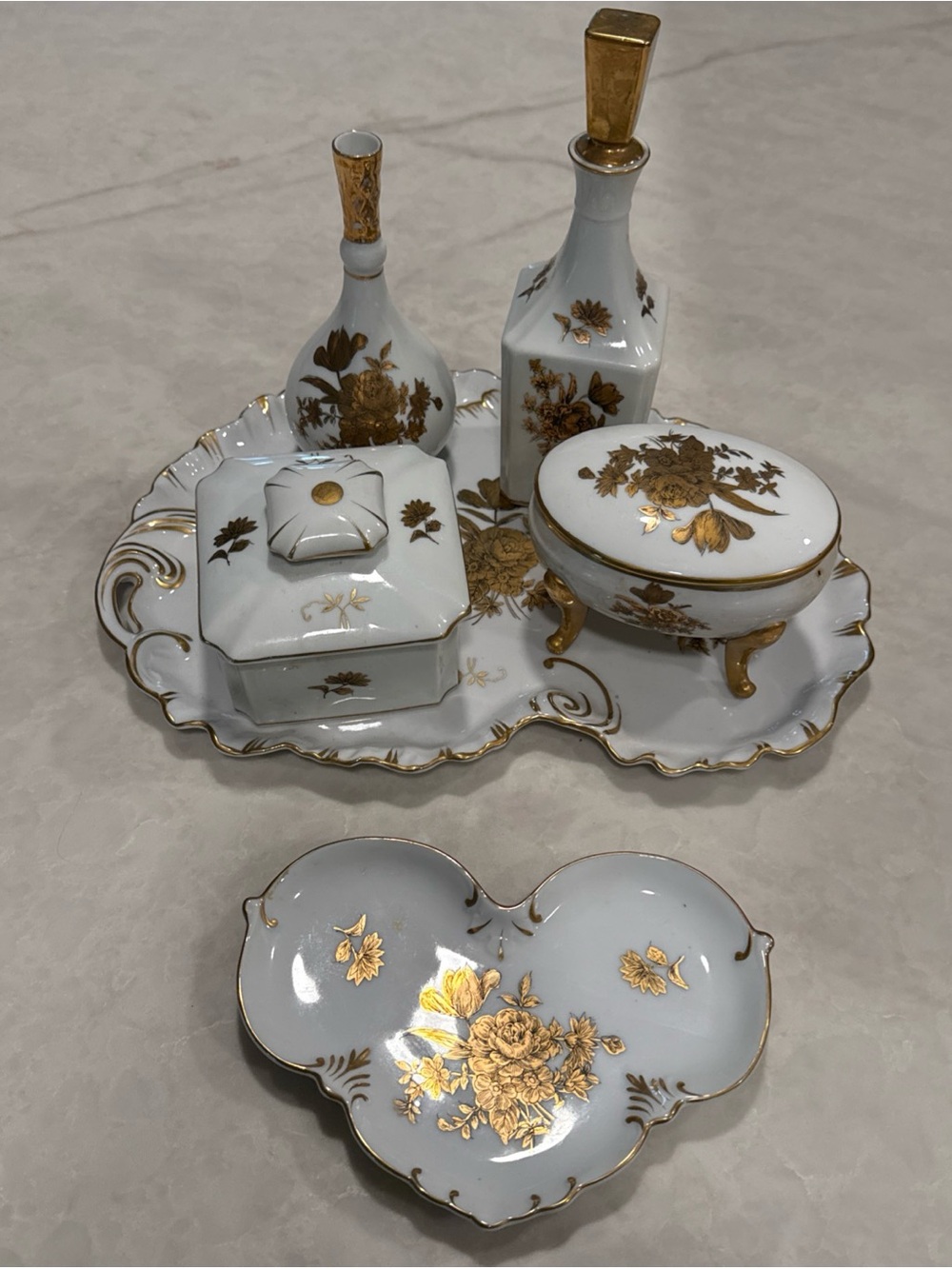 Vtg Andrea Japan White & Gold Porcelain Bottle, Jar, Boxes and Trays Vanity Set